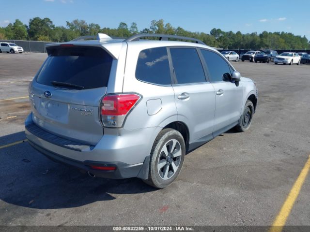 Photo 3 VIN: JF2SJARC8HH490307 - SUBARU FORESTER 