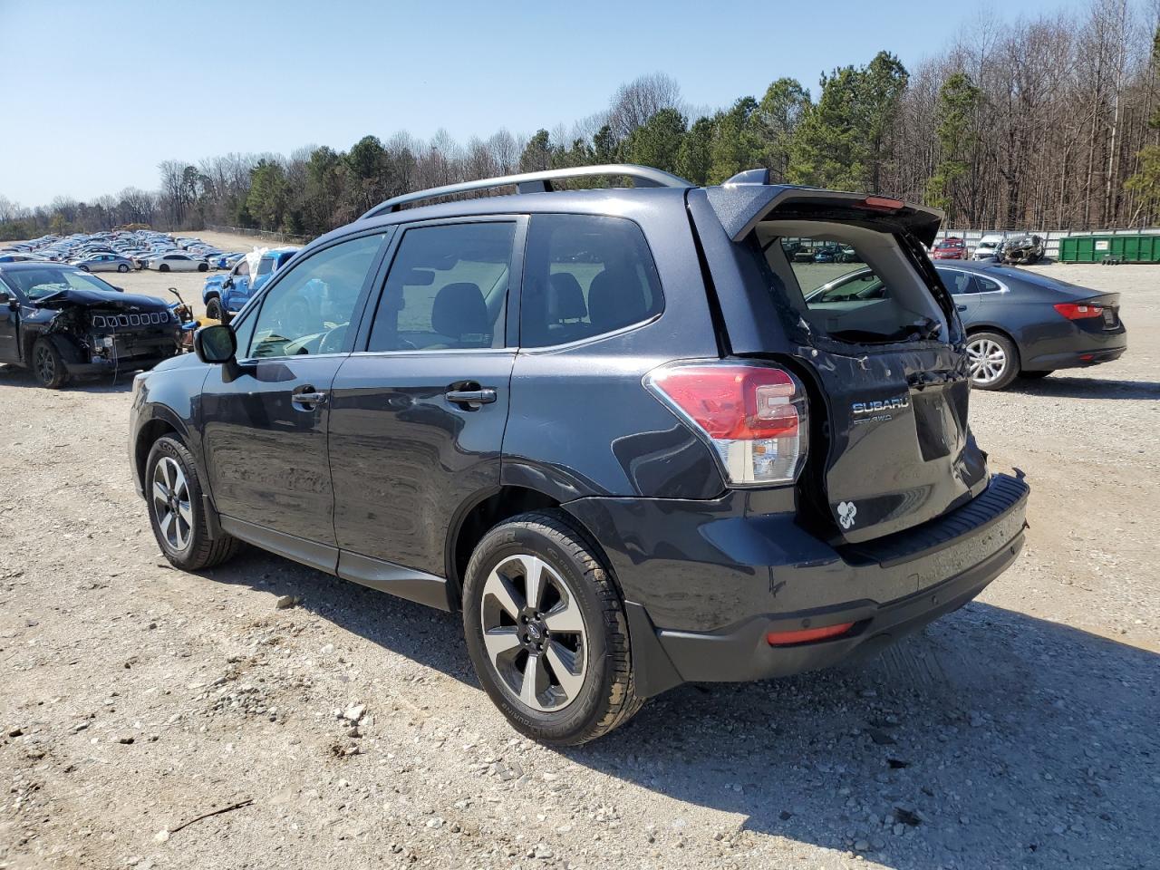 Photo 1 VIN: JF2SJARC8JH483444 - SUBARU FORESTER 