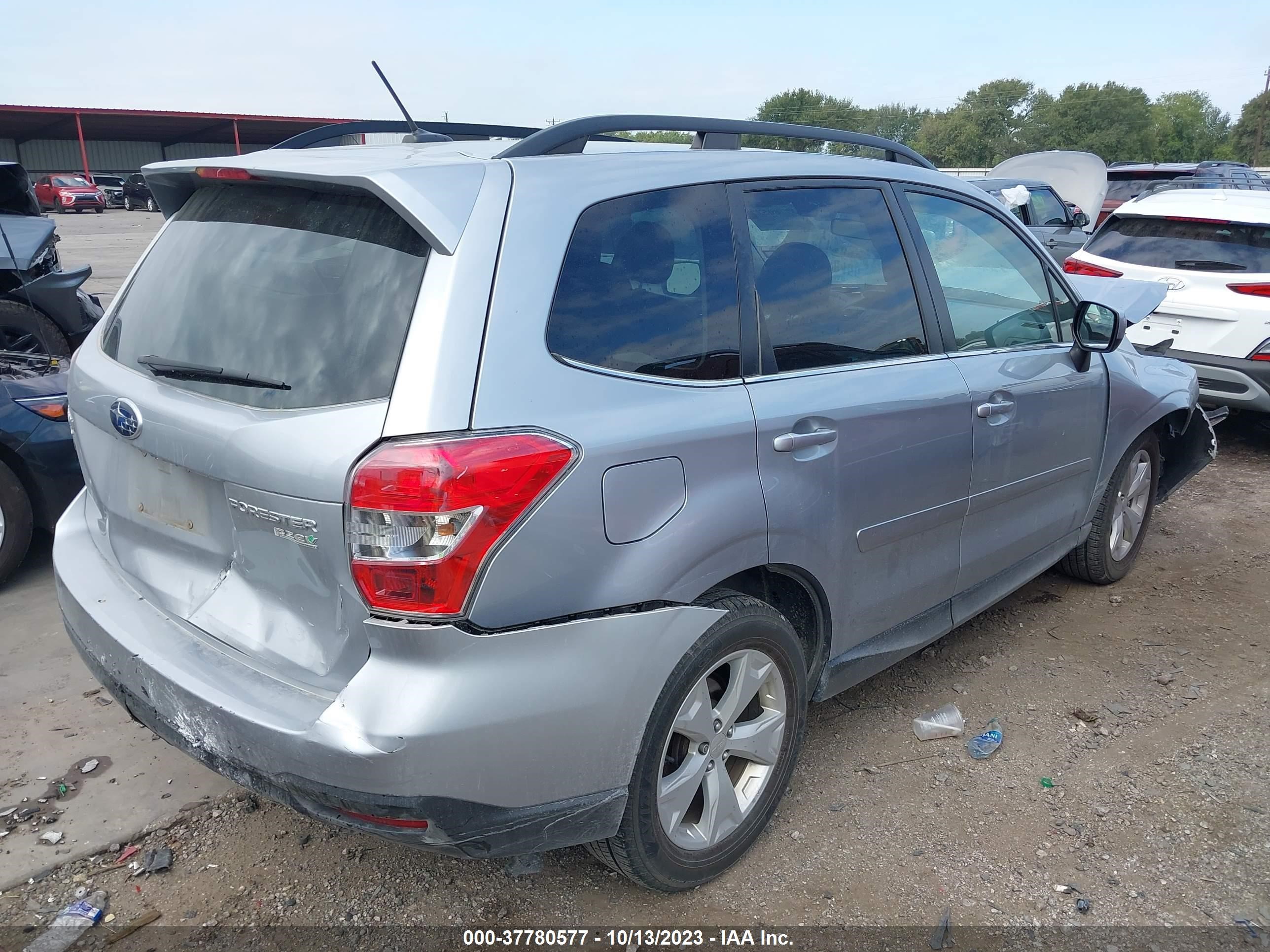 Photo 3 VIN: JF2SJARC9FH536174 - SUBARU FORESTER 