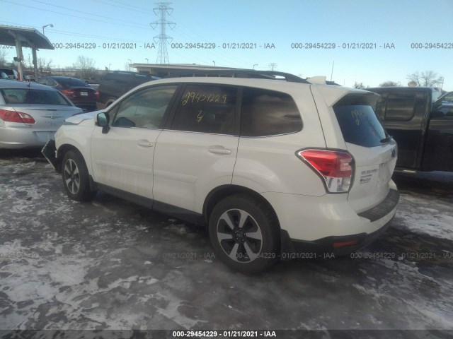 Photo 2 VIN: JF2SJARC9HH563667 - SUBARU FORESTER 