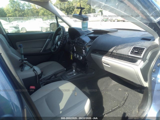 Photo 4 VIN: JF2SJARCXJH520526 - SUBARU FORESTER 