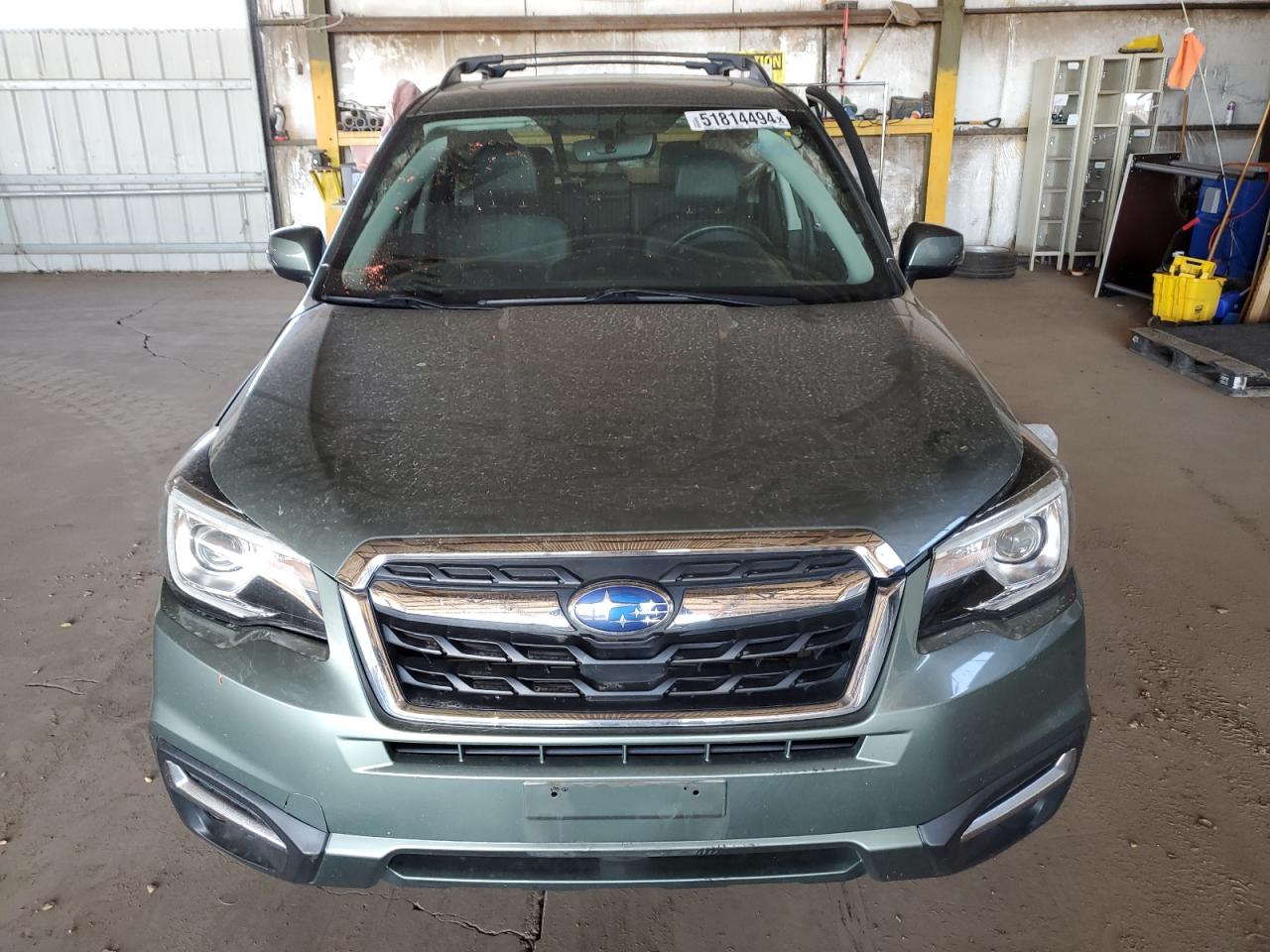 Photo 4 VIN: JF2SJATC2HH586801 - SUBARU FORESTER 