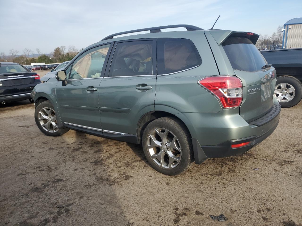 Photo 1 VIN: JF2SJAUC3FH431203 - SUBARU FORESTER 