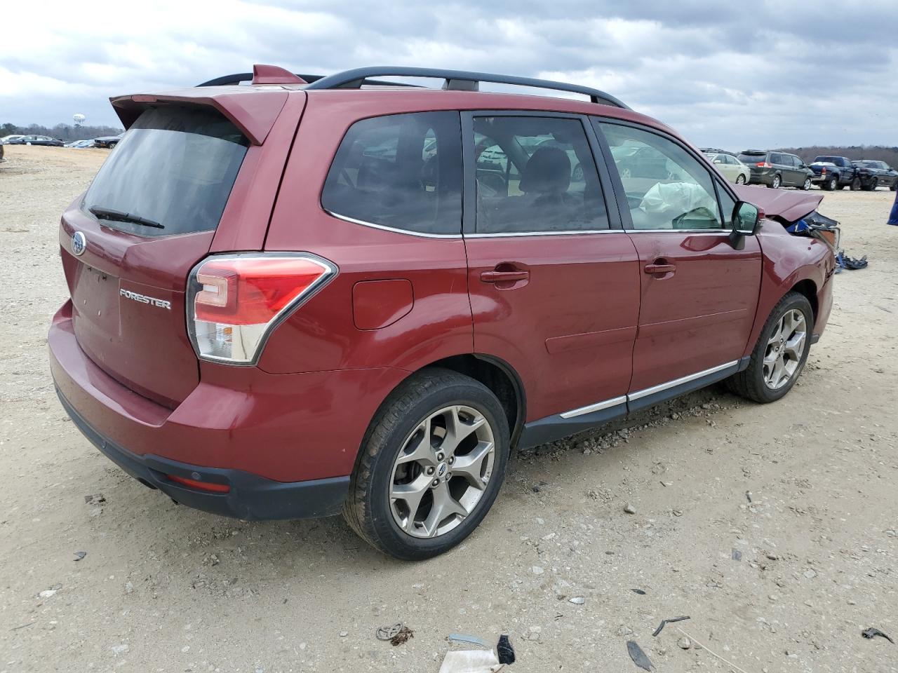 Photo 2 VIN: JF2SJAWC0JH422738 - SUBARU FORESTER 