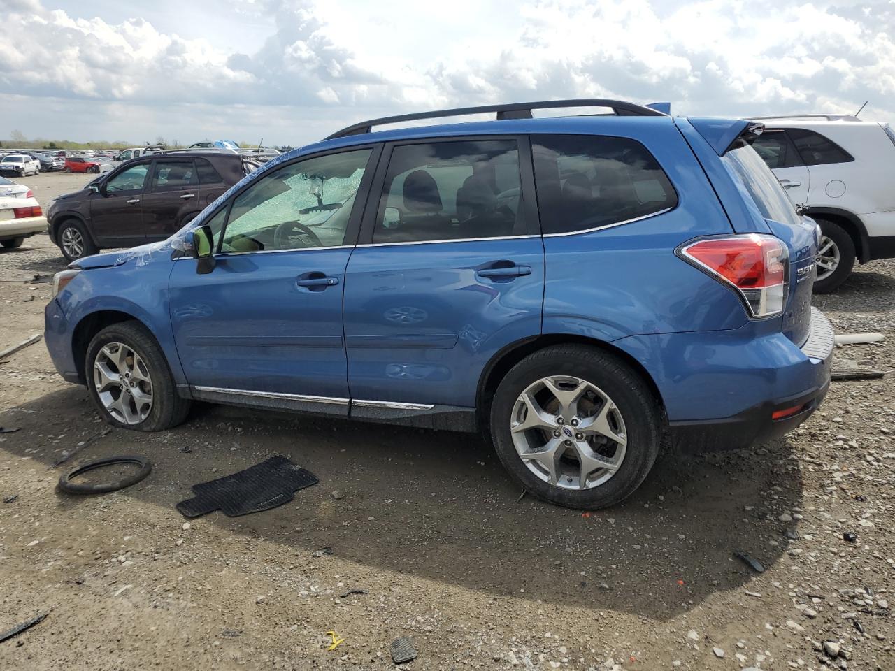 Photo 1 VIN: JF2SJAWC0JH436137 - SUBARU FORESTER 