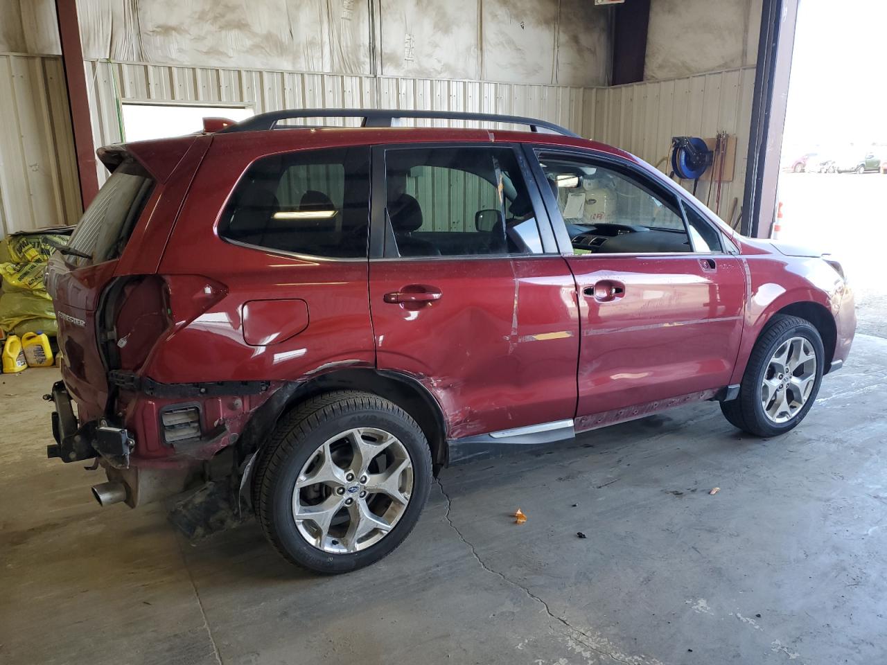 Photo 2 VIN: JF2SJAWC1JH586922 - SUBARU FORESTER 