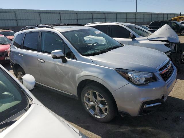 Photo 3 VIN: JF2SJAWC2JH452758 - SUBARU FORESTER 