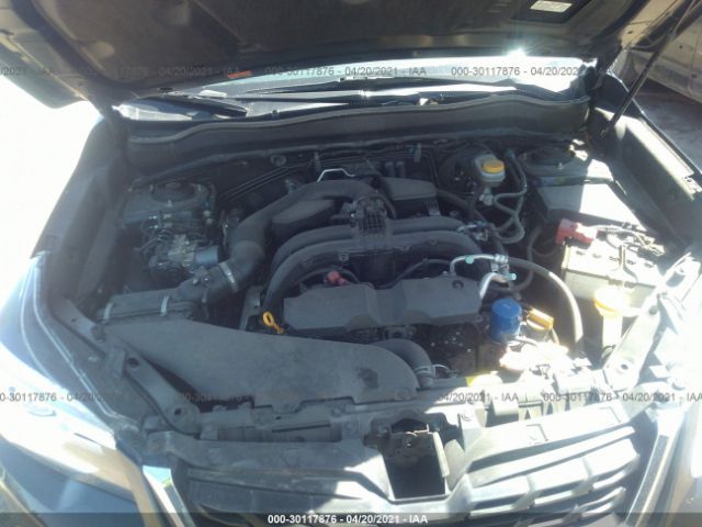 Photo 9 VIN: JF2SJAWC2JH467941 - SUBARU FORESTER 