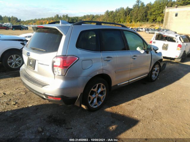 Photo 3 VIN: JF2SJAWC2JH526986 - SUBARU FORESTER 