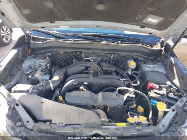 Photo 9 VIN: JF2SJAWC4HH573561 - SUBARU FORESTER 