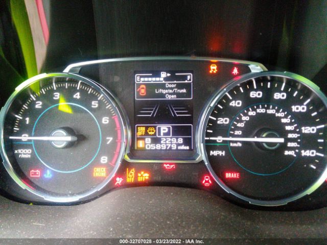 Photo 6 VIN: JF2SJAWC4JH411807 - SUBARU FORESTER 