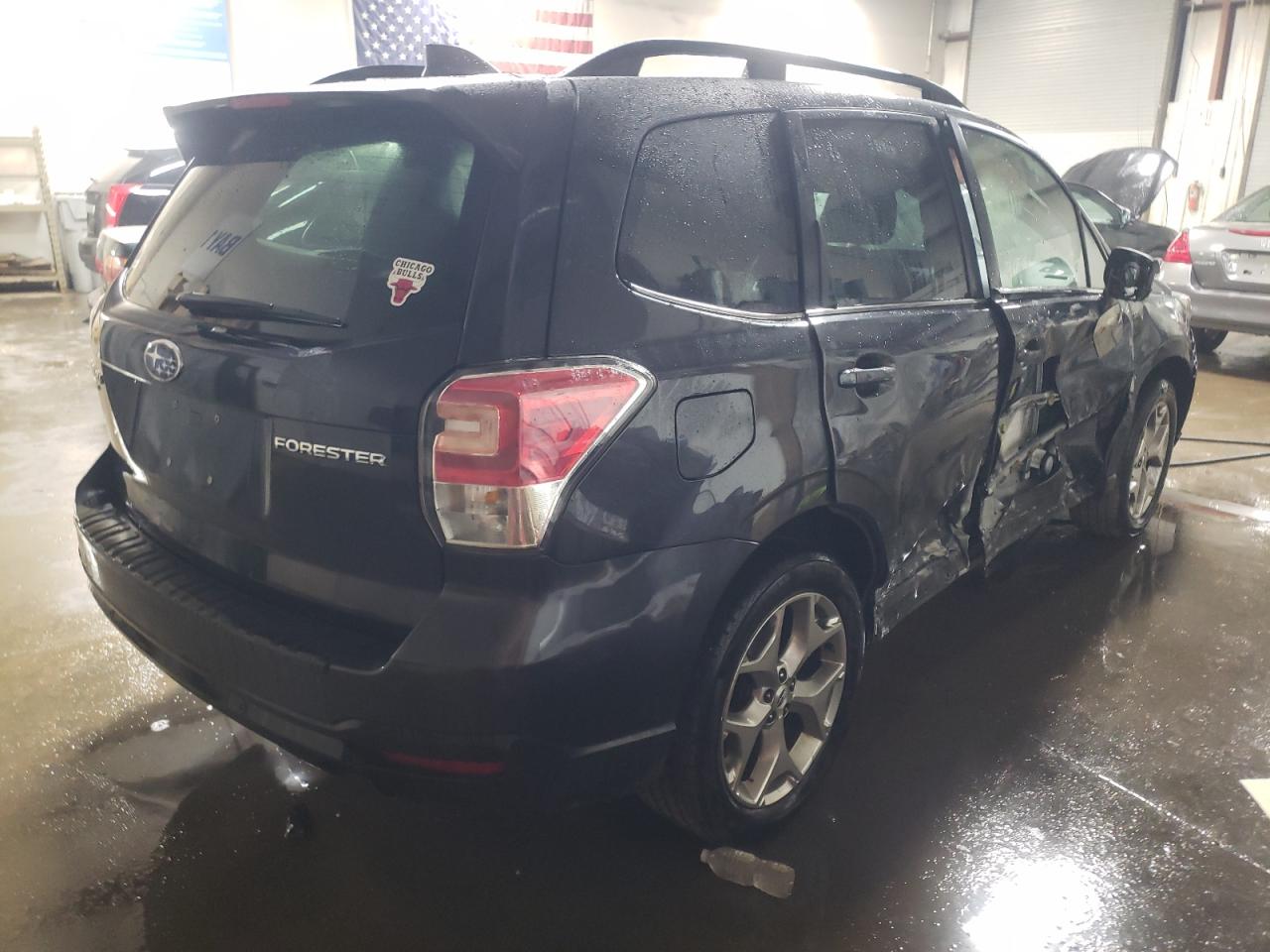 Photo 2 VIN: JF2SJAWC4JH413749 - SUBARU FORESTER 