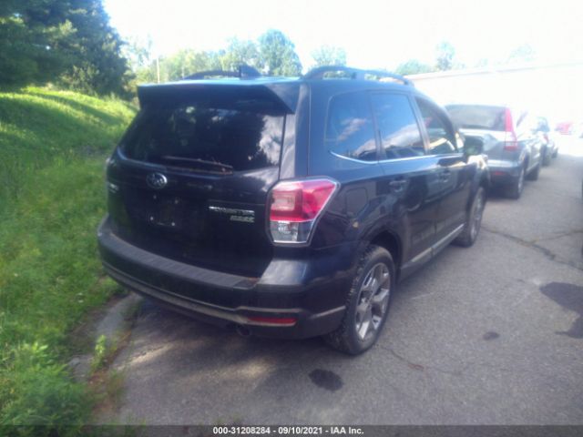 Photo 3 VIN: JF2SJAWC5HH538849 - SUBARU FORESTER 