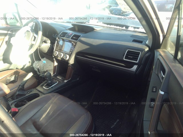 Photo 4 VIN: JF2SJAWC6JH423229 - SUBARU FORESTER 