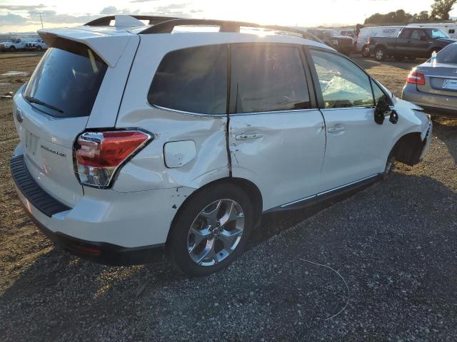 Photo 2 VIN: JF2SJAWC6JH565693 - SUBARU FORESTER 