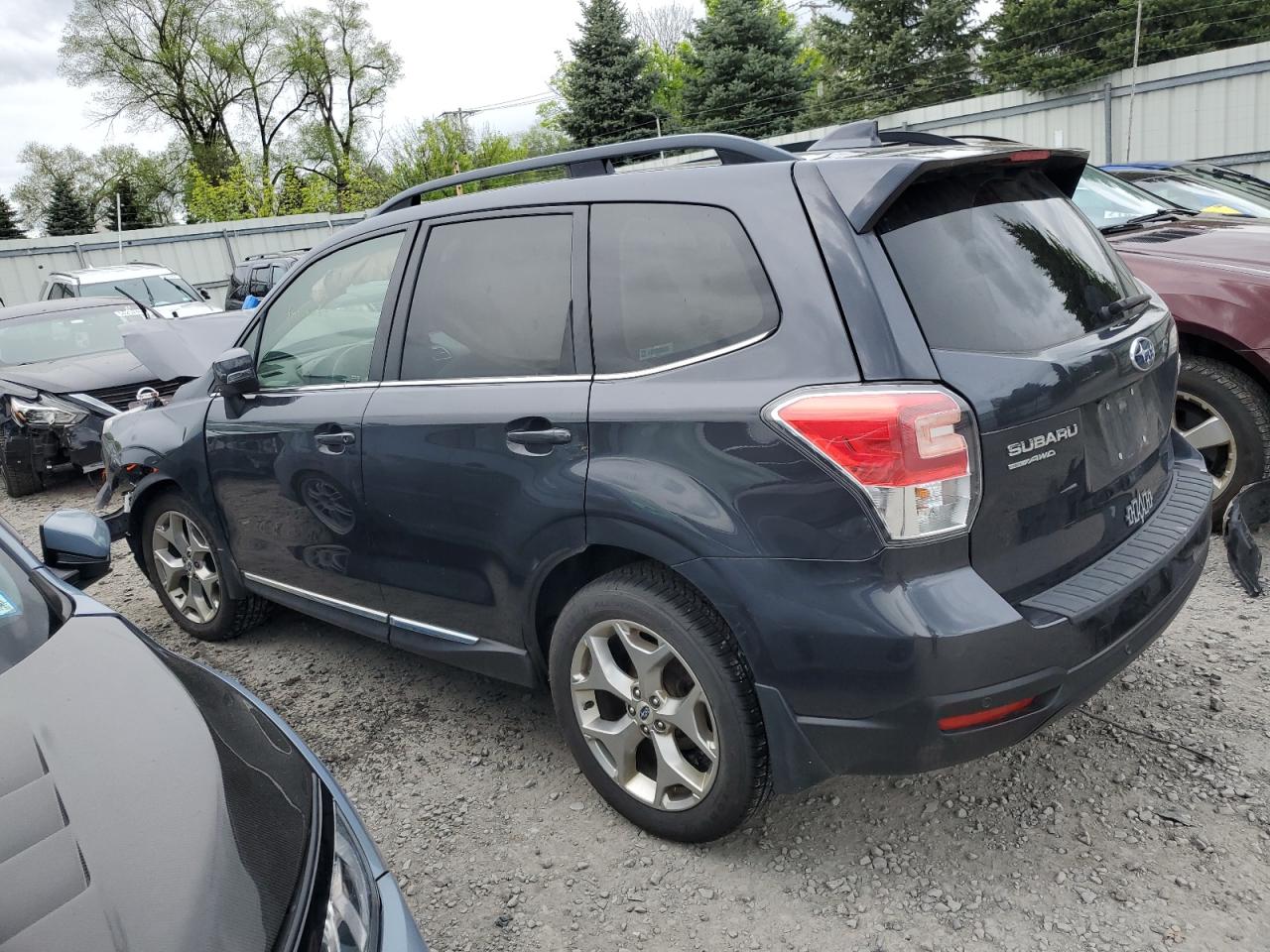 Photo 1 VIN: JF2SJAWC8HH589441 - SUBARU FORESTER 