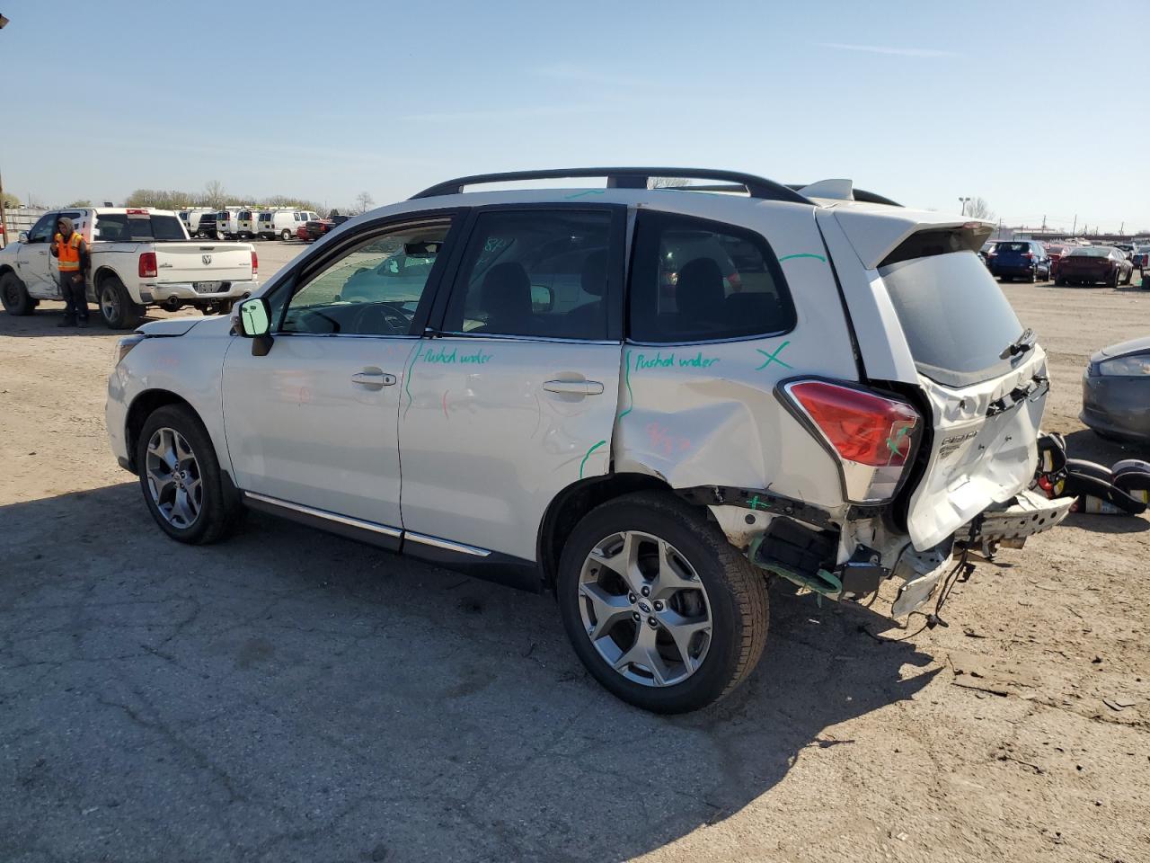 Photo 1 VIN: JF2SJAWC8JH467457 - SUBARU FORESTER 