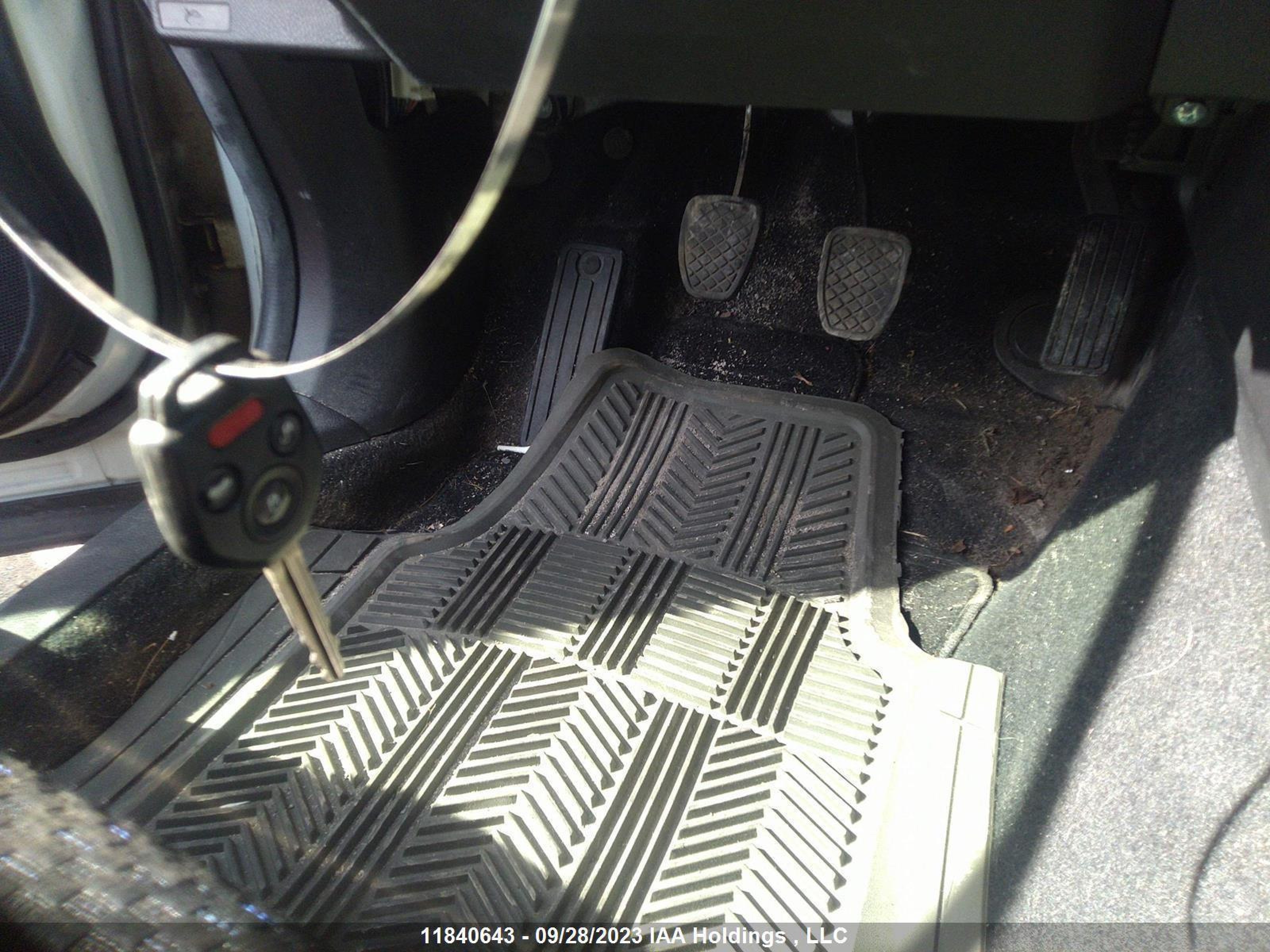 Photo 10 VIN: JF2SJCBCXFG407923 - SUBARU FORESTER 