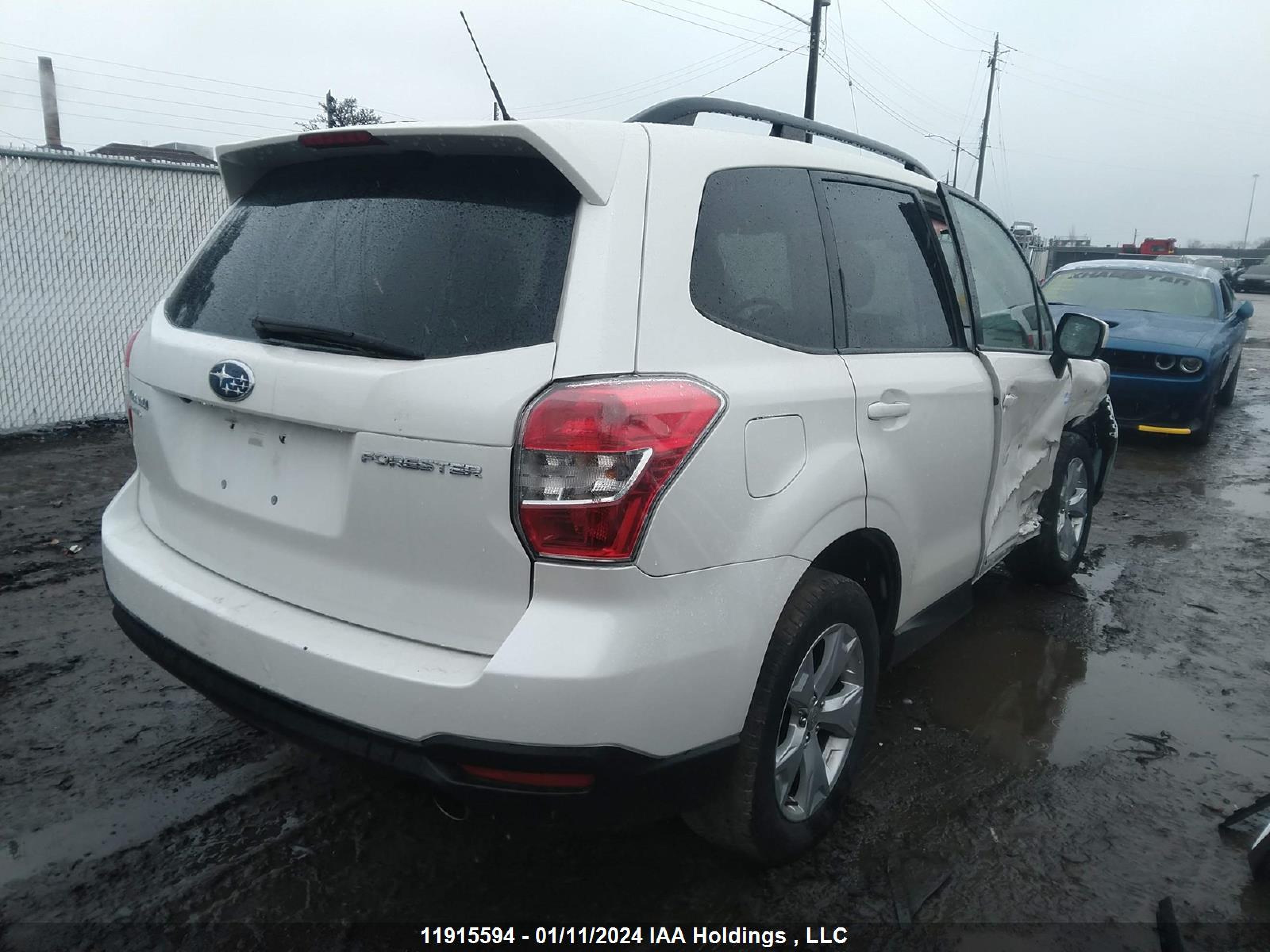 Photo 3 VIN: JF2SJCHC0FH487914 - SUBARU FORESTER 