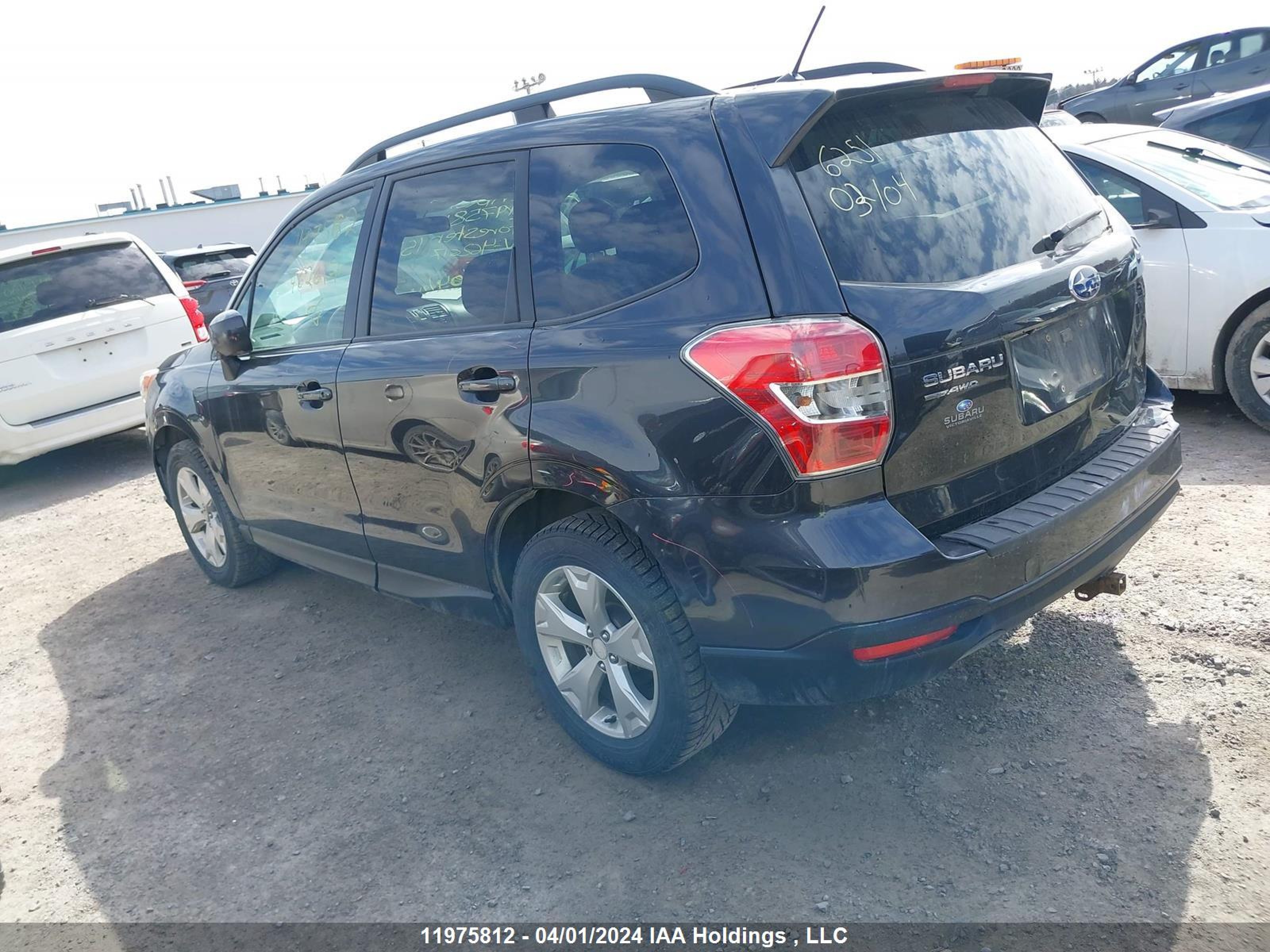 Photo 2 VIN: JF2SJCHC4FG462617 - SUBARU FORESTER 