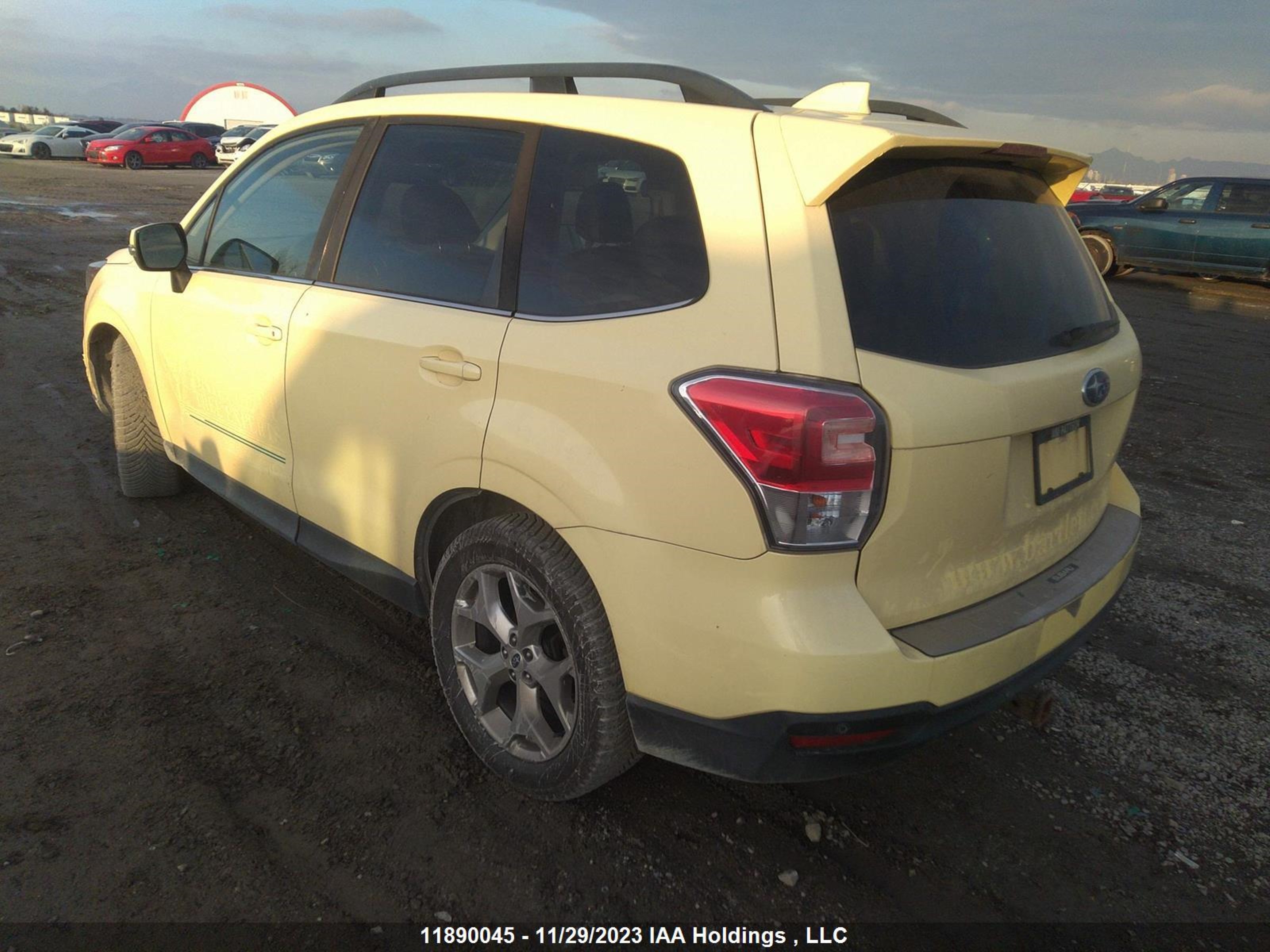 Photo 2 VIN: JF2SJEUC5HH810178 - SUBARU FORESTER 