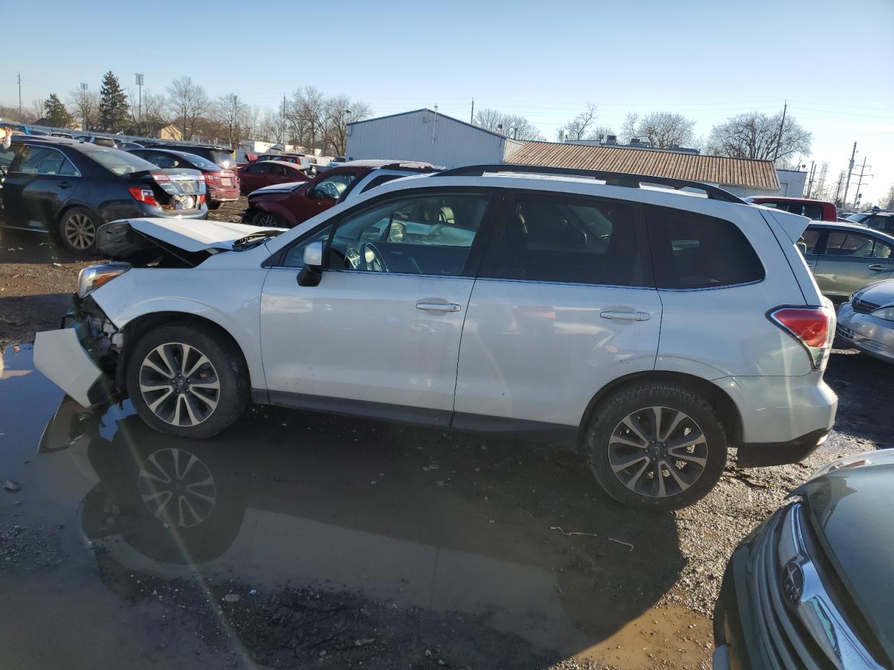 Photo 1 VIN: JF2SJGEC3JH574873 - SUBARU FORESTER 