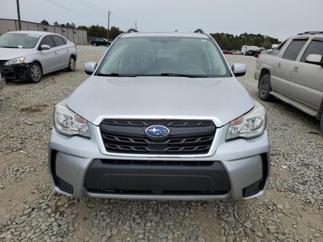 Photo 4 VIN: JF2SJGEC5JH430645 - SUBARU FORESTER 