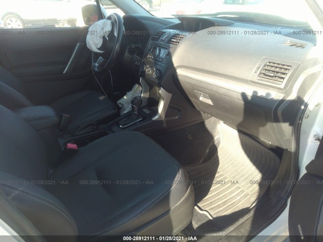 Photo 4 VIN: JF2SJGUC8FH417445 - SUBARU FORESTER 