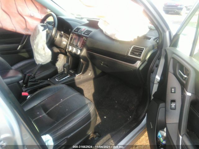 Photo 4 VIN: JF2SJGWC8HH436755 - SUBARU FORESTER 