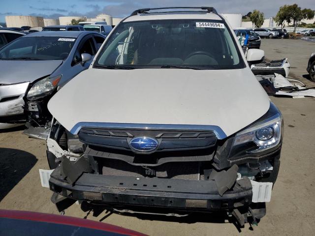 Photo 4 VIN: JF2SJGWCXHH512959 - SUBARU FORESTER 