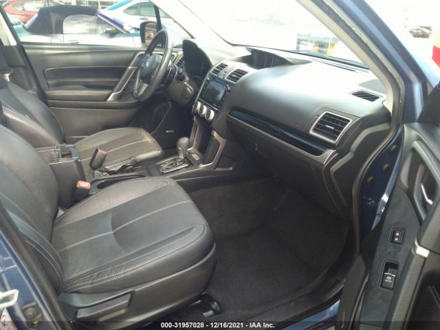 Photo 4 VIN: JF2SJGWCXHH585751 - SUBARU FORESTER 