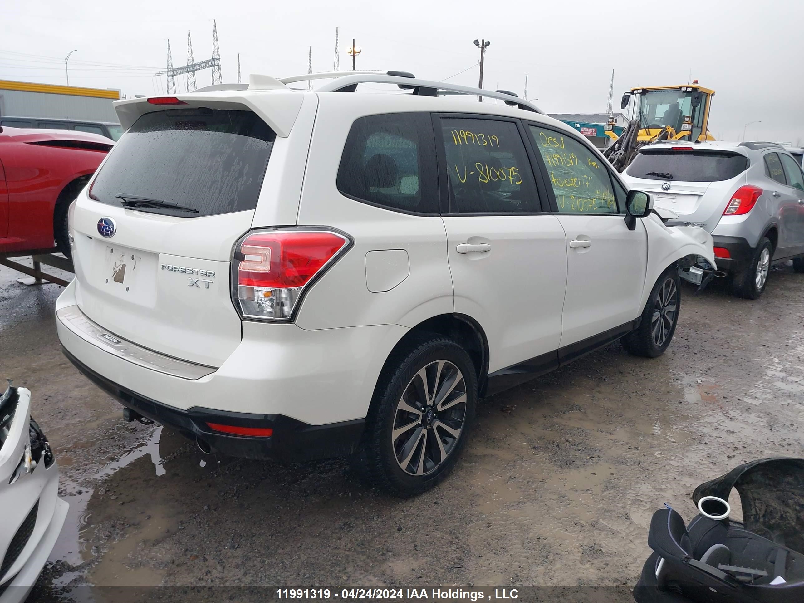 Photo 3 VIN: JF2SJHDC4HH810075 - SUBARU FORESTER 