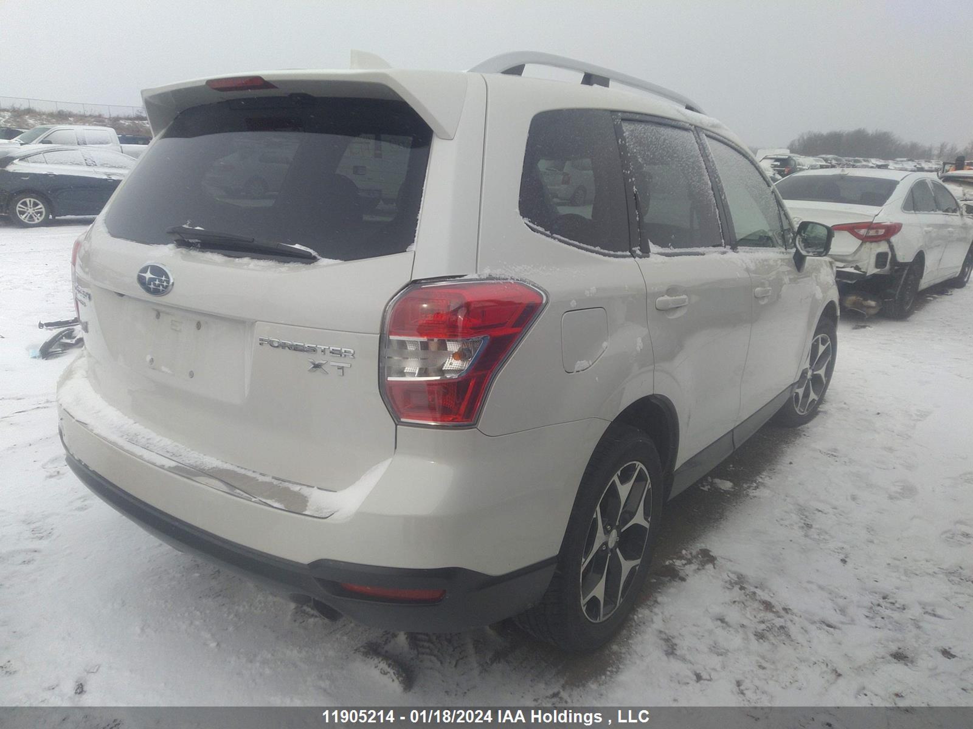 Photo 3 VIN: JF2SJHDC7GH436642 - SUBARU FORESTER 