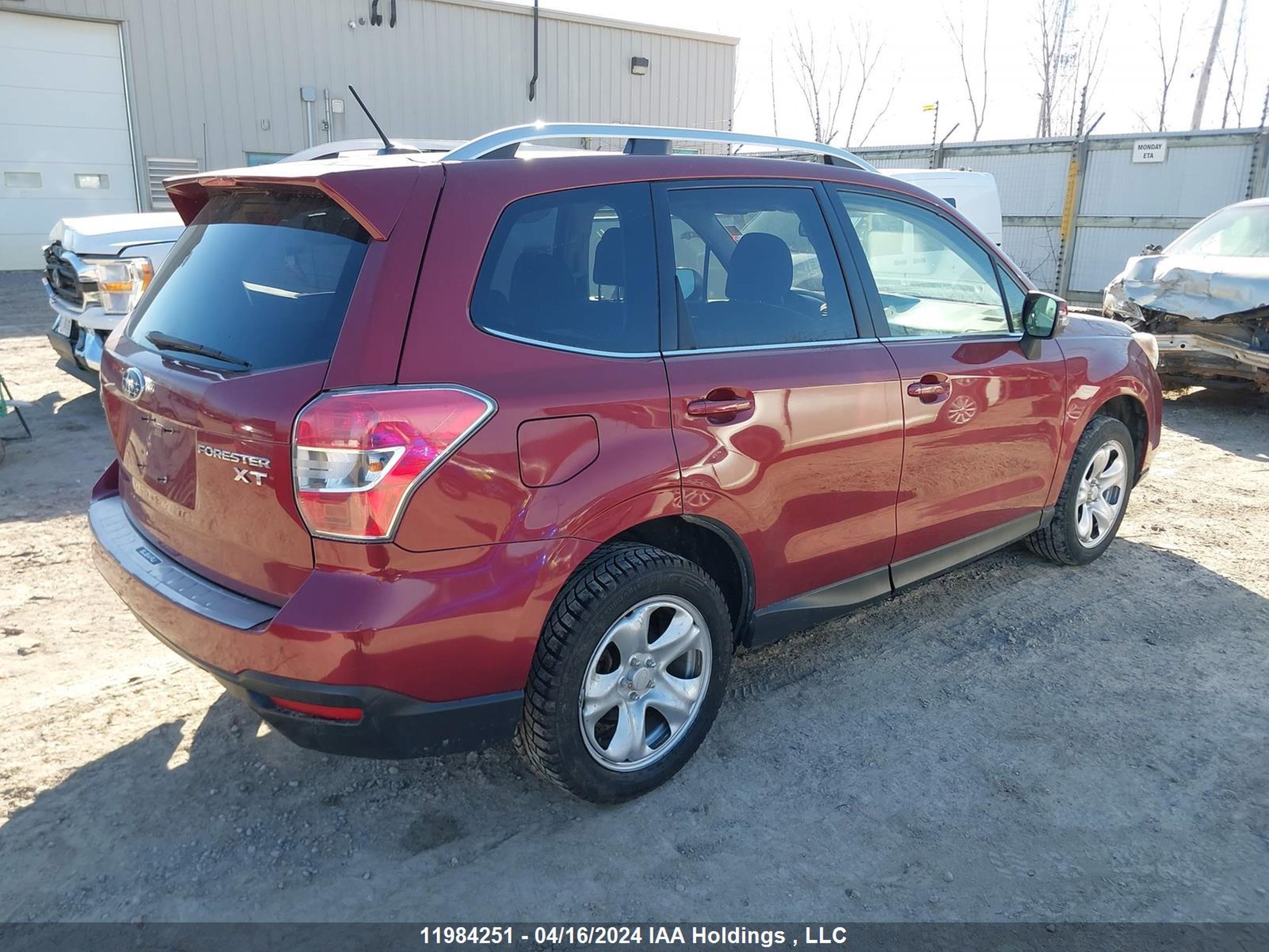 Photo 3 VIN: JF2SJHLC5EH508906 - SUBARU FORESTER 