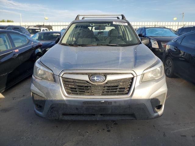 Photo 4 VIN: JF2SKAAC8KH435856 - SUBARU FORESTER 