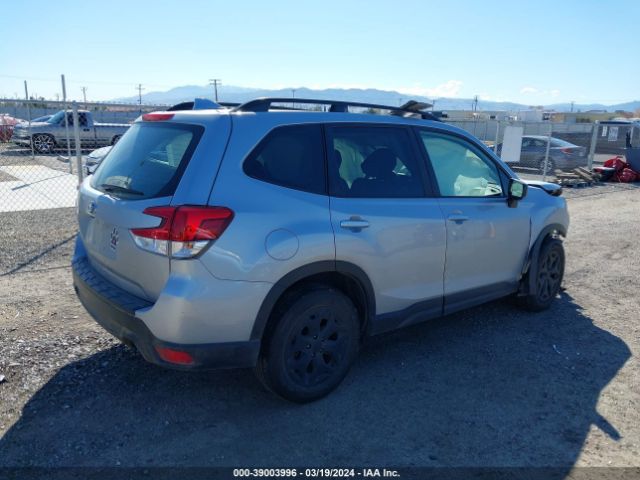 Photo 3 VIN: JF2SKACC0KH463406 - SUBARU FORESTER 