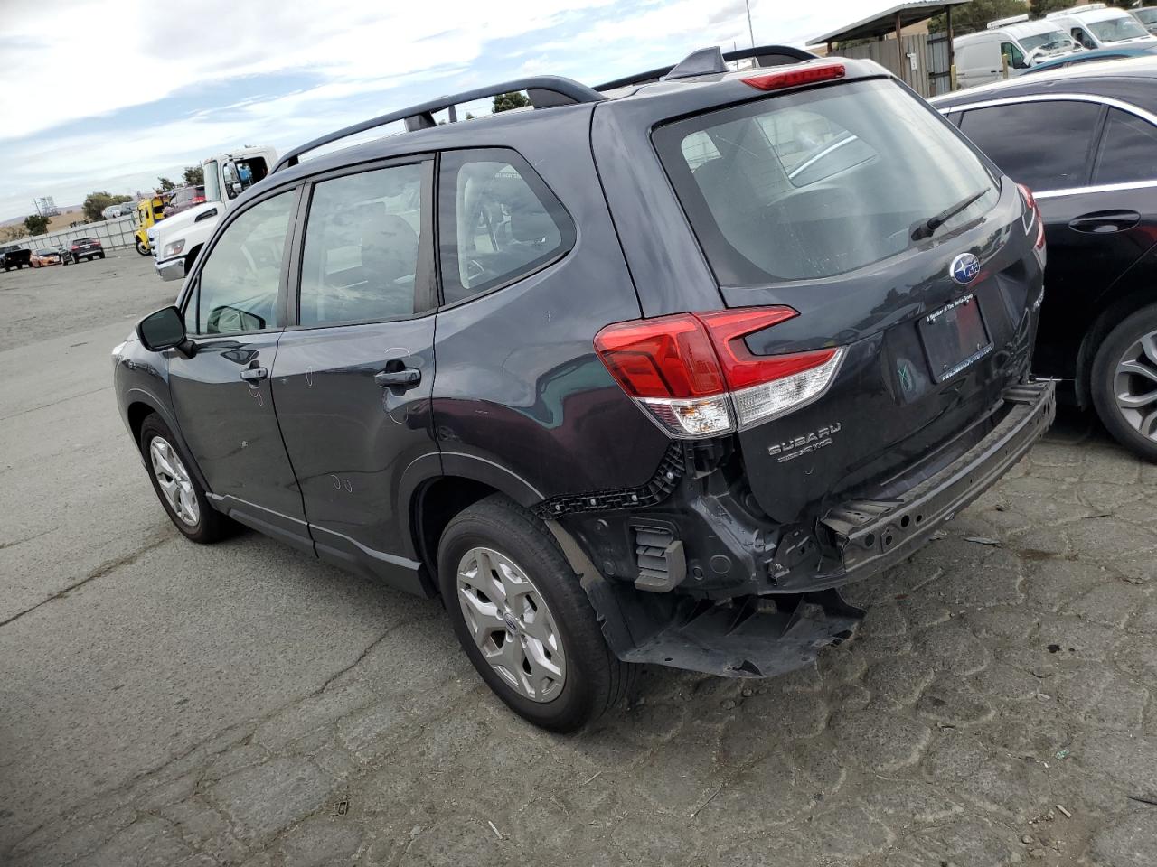 Photo 1 VIN: JF2SKACC0KH482277 - SUBARU FORESTER 