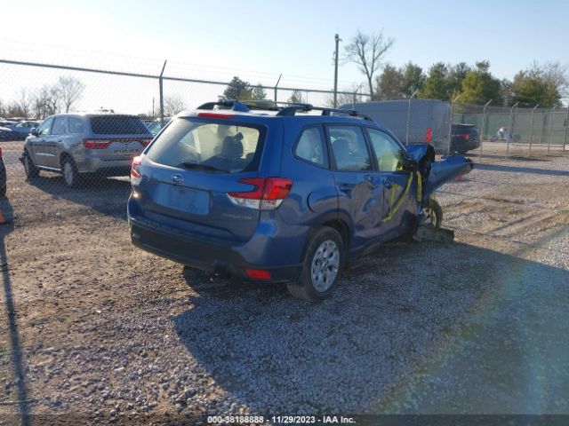 Photo 3 VIN: JF2SKACC2KH423215 - SUBARU FORESTER 