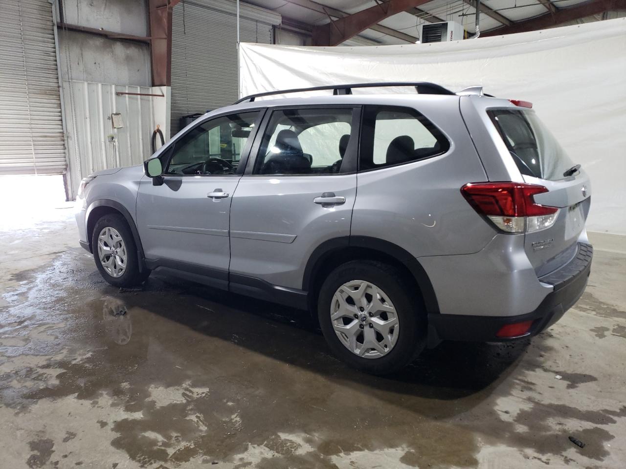 Photo 1 VIN: JF2SKACC6KH545477 - SUBARU FORESTER 