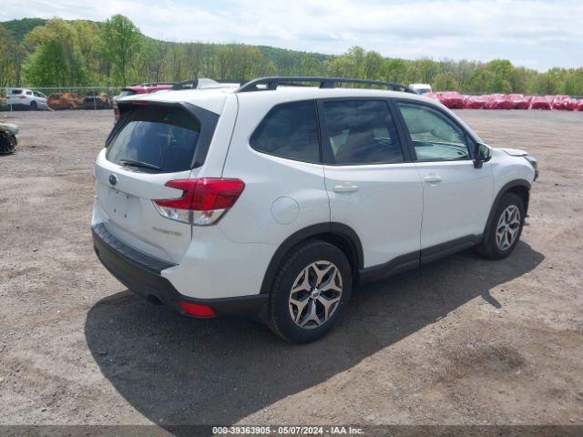 Photo 3 VIN: JF2SKADC0PH455649 - SUBARU FORESTER 