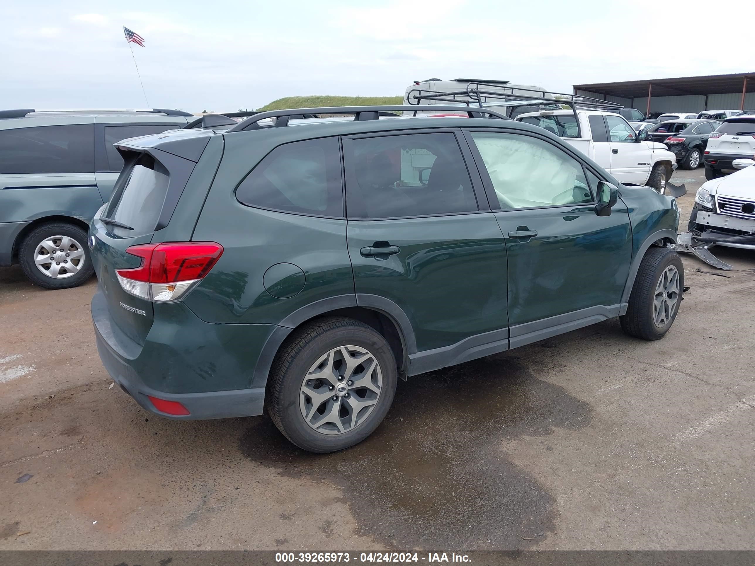 Photo 3 VIN: JF2SKADC1RH422548 - SUBARU FORESTER 