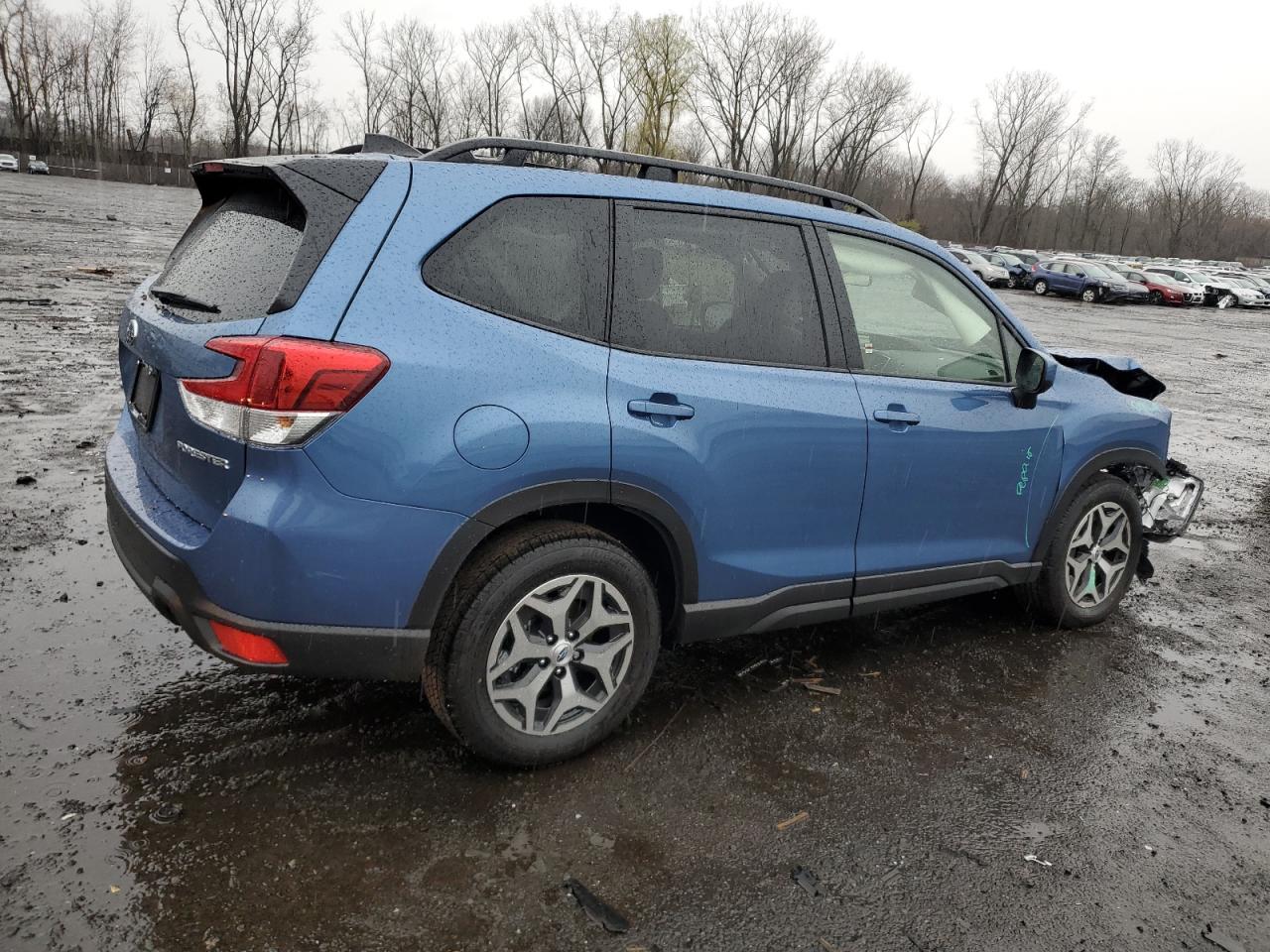 Photo 2 VIN: JF2SKADC6RH481658 - SUBARU FORESTER 