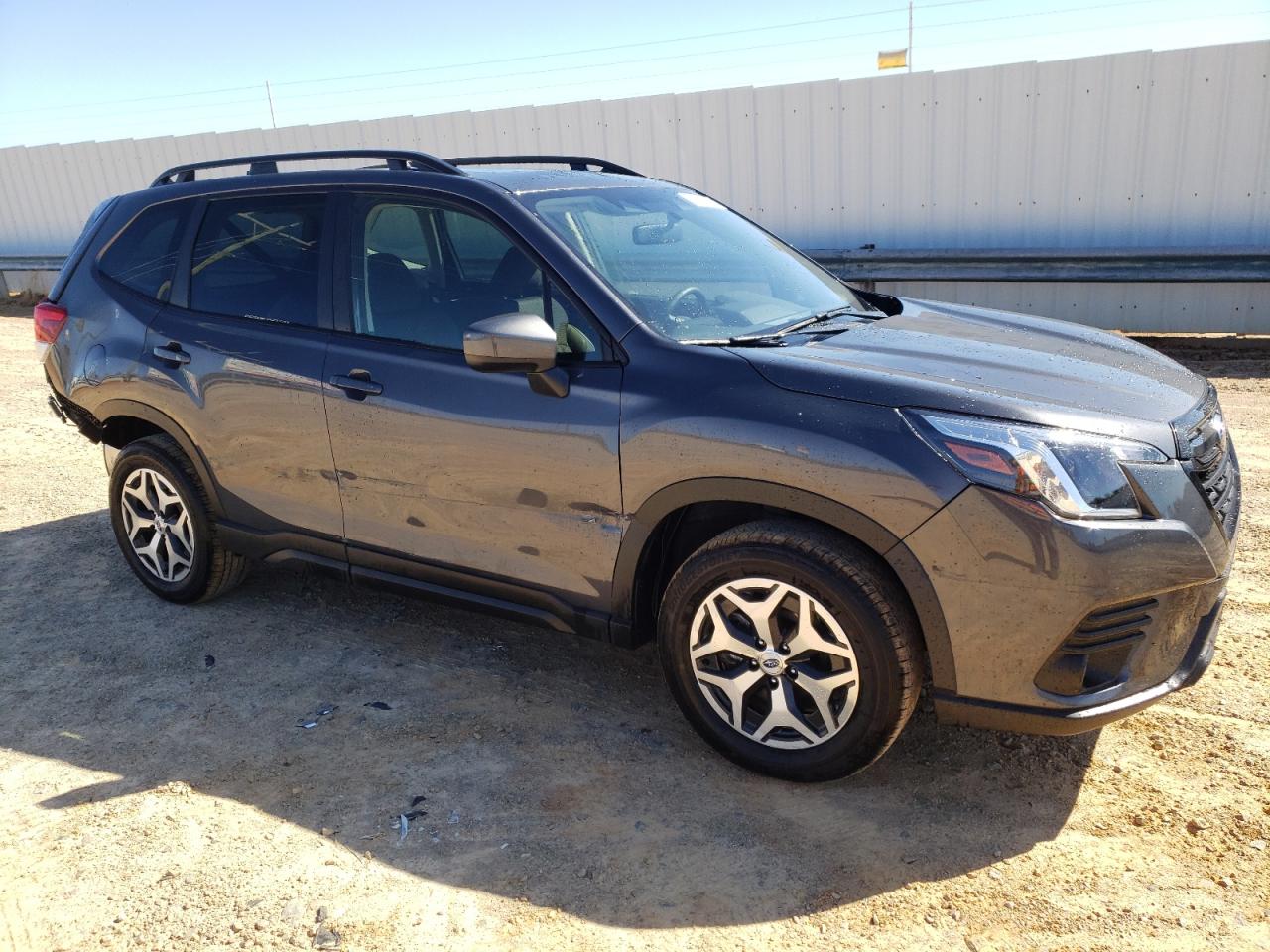 Photo 3 VIN: JF2SKADC8RH407495 - SUBARU FORESTER 