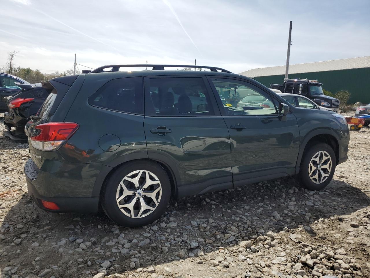 Photo 2 VIN: JF2SKADC8RH413894 - SUBARU FORESTER 