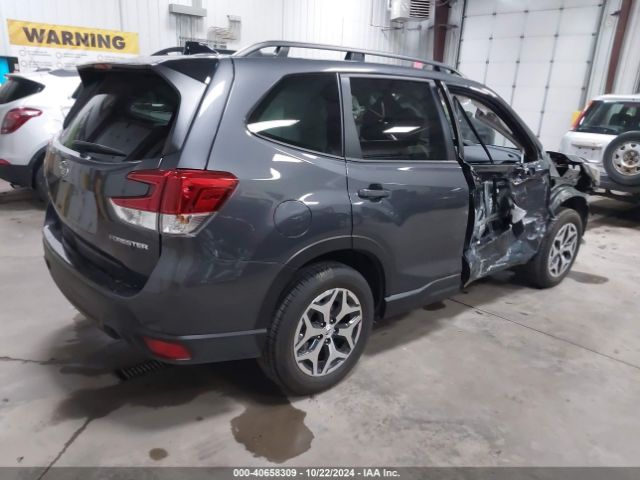 Photo 3 VIN: JF2SKADCXRH451630 - SUBARU FORESTER 