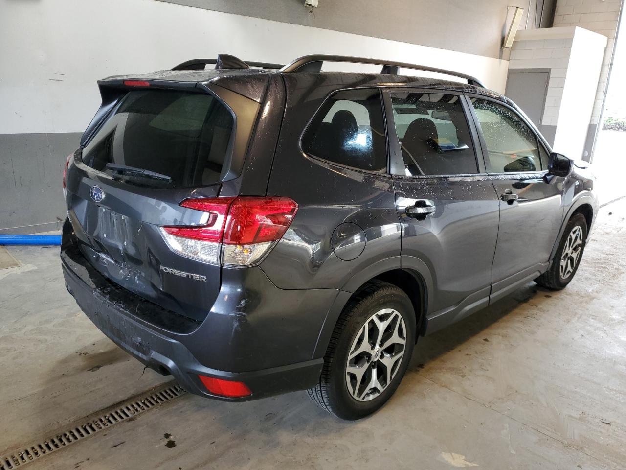 Photo 2 VIN: JF2SKAEC0KH536965 - SUBARU FORESTER 