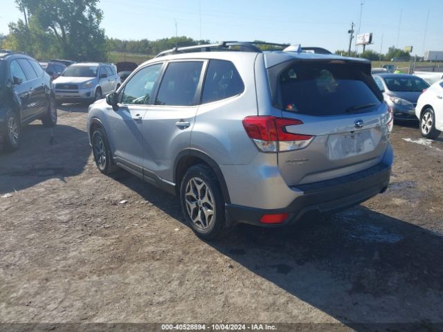 Photo 2 VIN: JF2SKAEC6KH502738 - SUBARU FORESTER 