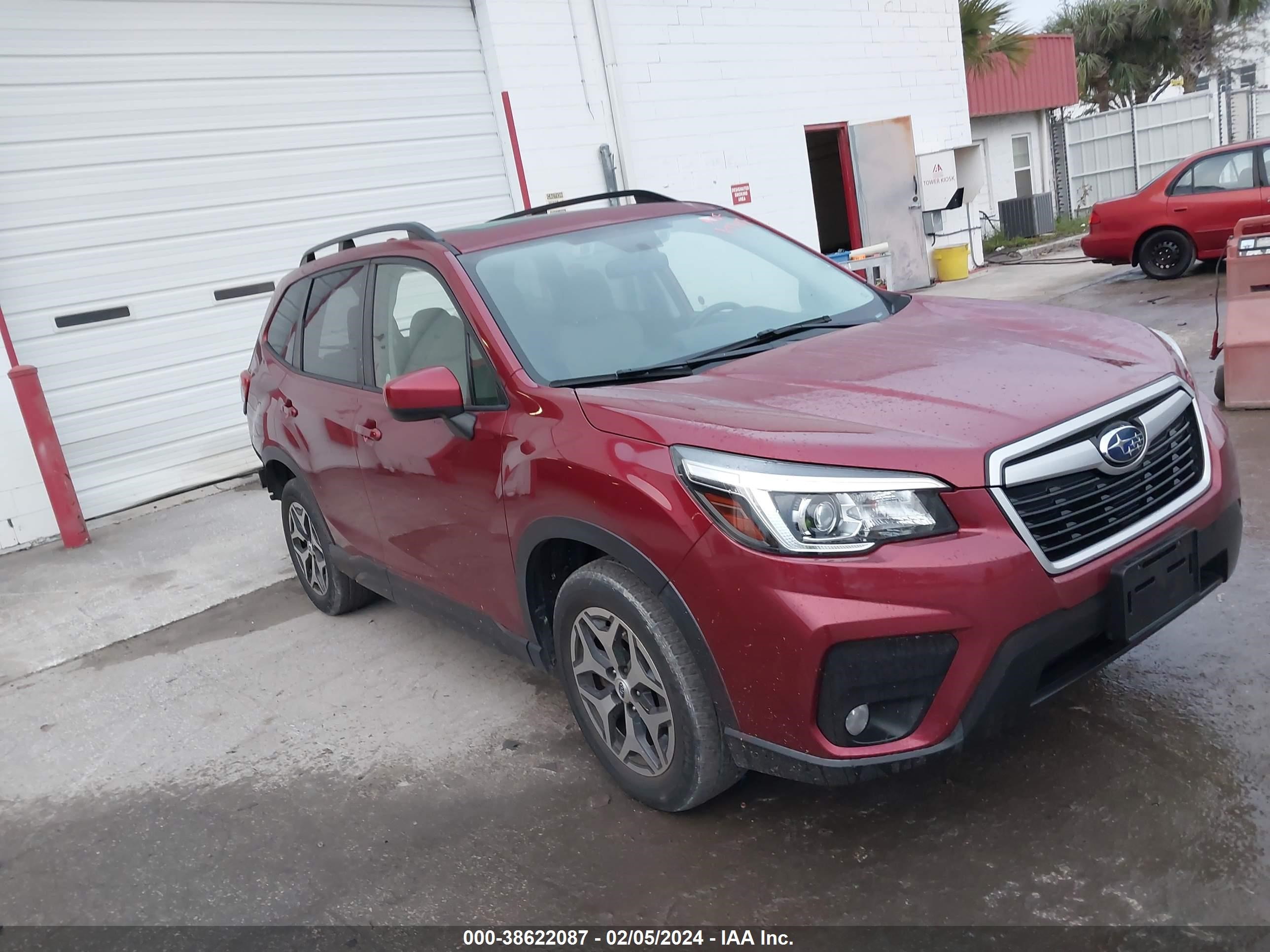 Photo 0 VIN: JF2SKAECXKH496216 - SUBARU FORESTER 