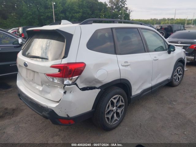 Photo 3 VIN: JF2SKAFC6MH563735 - SUBARU FORESTER 