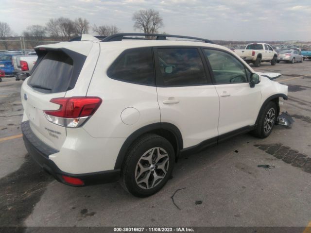 Photo 3 VIN: JF2SKAFC8MH417370 - SUBARU FORESTER 